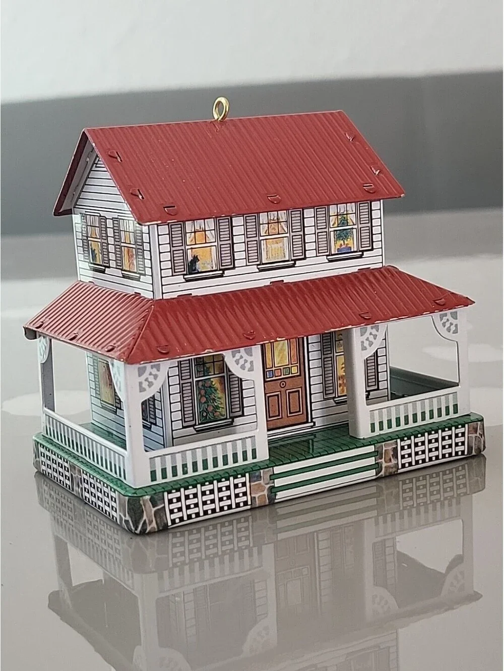 Vtg Hallmark keepsake 1999 Farm House Town & country Tin Christmas ornament Mint